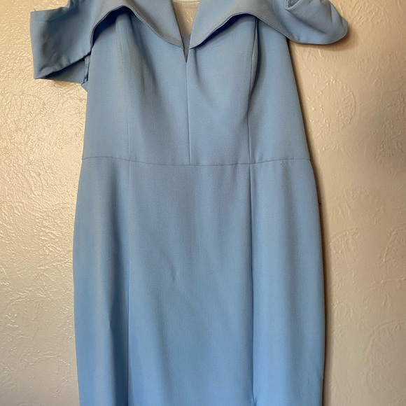 Vince Camuto Light Blue Off Shoulder Gown - Picture 9 of 12